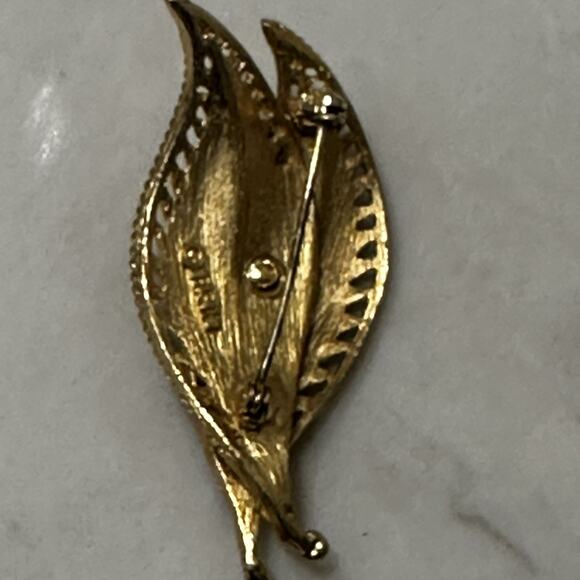 Vintage BSK Brooch Signed Gold Tone Double Leaf Mid Century Modern - Picture 5 of 6